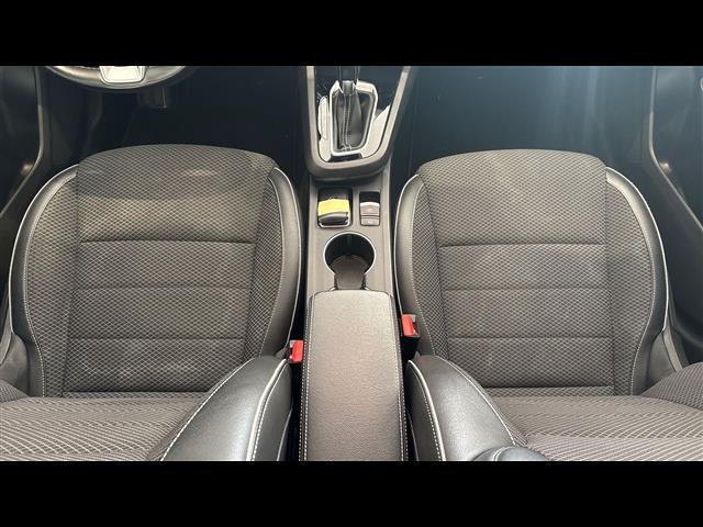 RENAULT Arkana 04998247_VO38013058