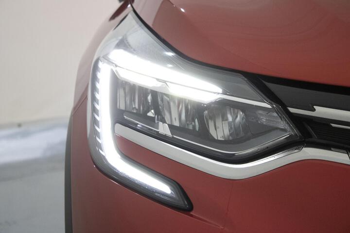 Outside Captur Gasolina/gas  Rojo Deseo