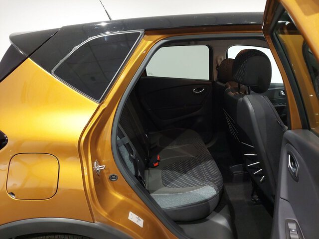 Inside Captur  Naranja Atakama/Tech