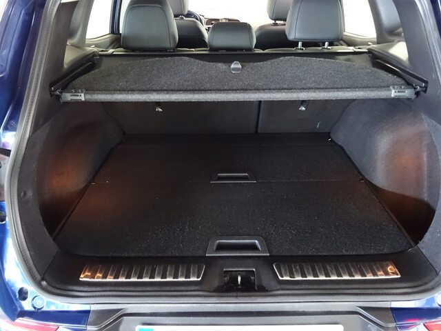 Inside Kadjar  Azul Cosmos