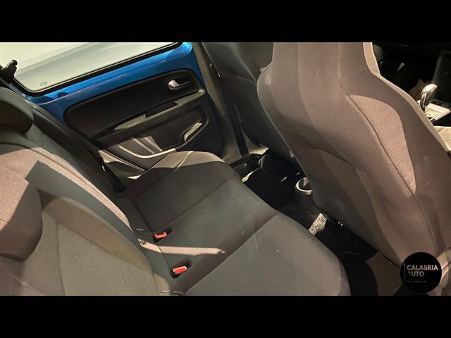 VOLKSWAGEN up  5p 2017 00006403_VO38033579