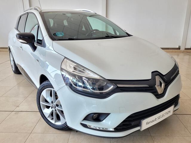 Inside Clio Sport Tourer Diesel  BLANC GLACIER