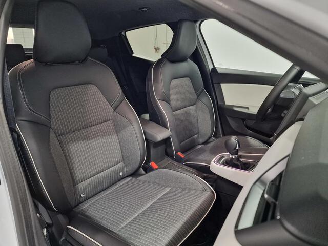 Inside Clio Híbrido  Blanco
