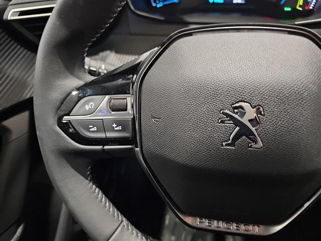 PEUGEOT 2008 02321653_VO38013170