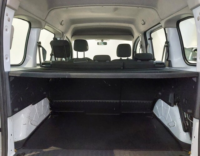 Inside Kangoo Combi Diesel  BLANCO