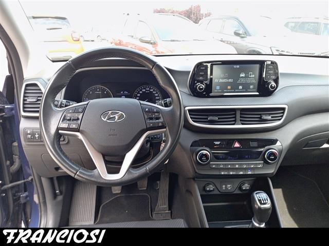 HYUNDAI Tucson II 2018 00023501_VO38013018