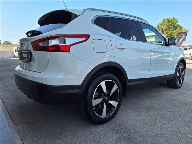 NISSAN Qashqai 00805939_VO38013074