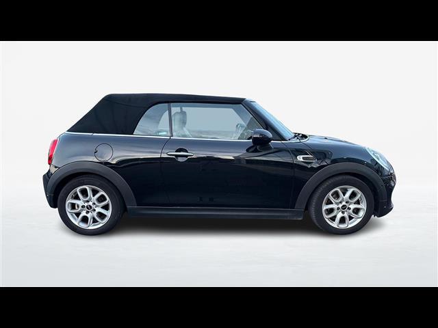 MINI Mini IV F57 2016 Cabrio 01099476_VO38013498