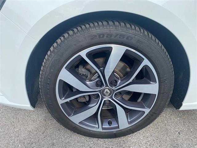 RENAULT Megane 01152191_VO38013322