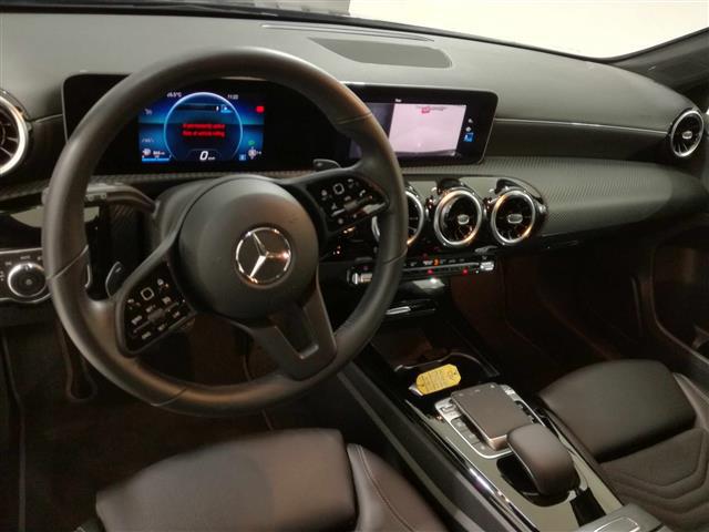 MERCEDES Classe A   W177 2018 10948172_VO38013138