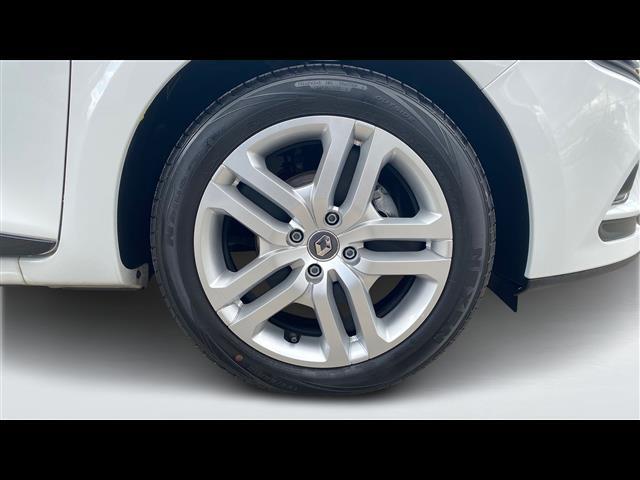 RENAULT Clio 00335108_VO38013550