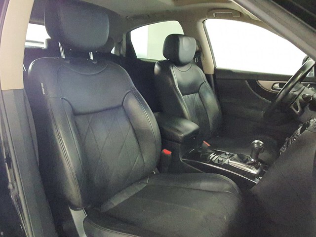 Inside QX70 Diesel  Black Obsidian