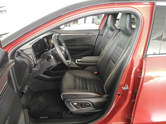 Inside Mégane Eléctrico  Rojo Deseo/Techo Neg