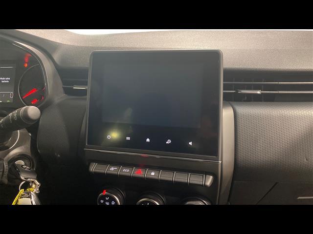 RENAULT Clio 00335516_VO38013550