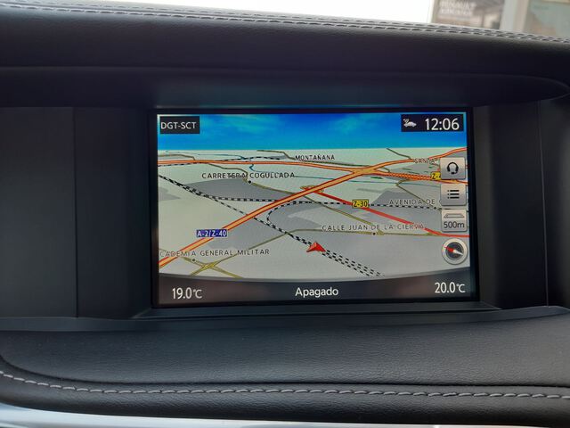 Inside QX30 Diesel  Black Obsidian