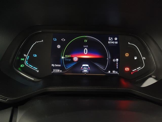 RENAULT Clio 00189496_VO38023507