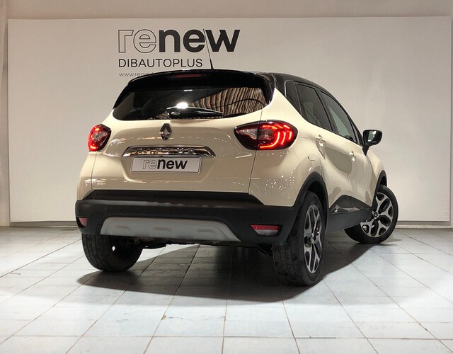 Outside Captur  Beige