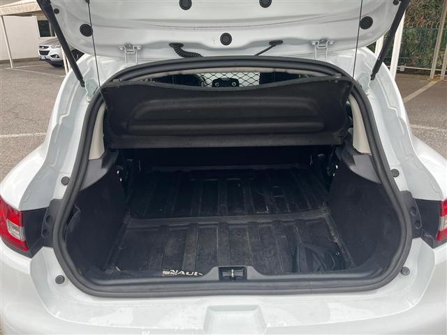 RENAULT Clio 02641139_VO38043366