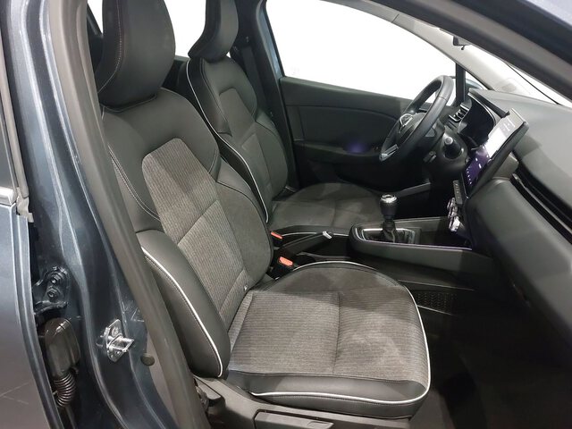 Inside Clio  Gris