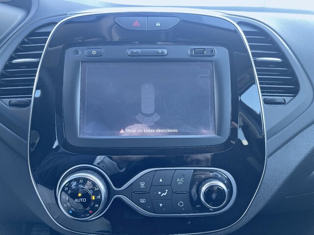 Inside Captur  Negro Brillante/Tech