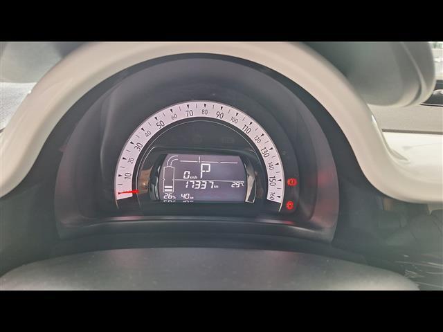 RENAULT Twingo 00811608_VO38013074