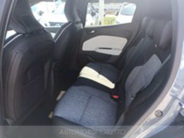 RENAULT Clio V 2019 01886406_VO38013067