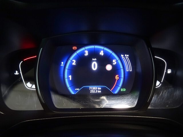 Inside Kadjar  Azul Cosmos