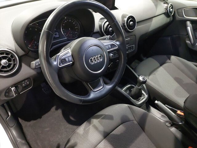 Inside A1 Sportback  Blanco