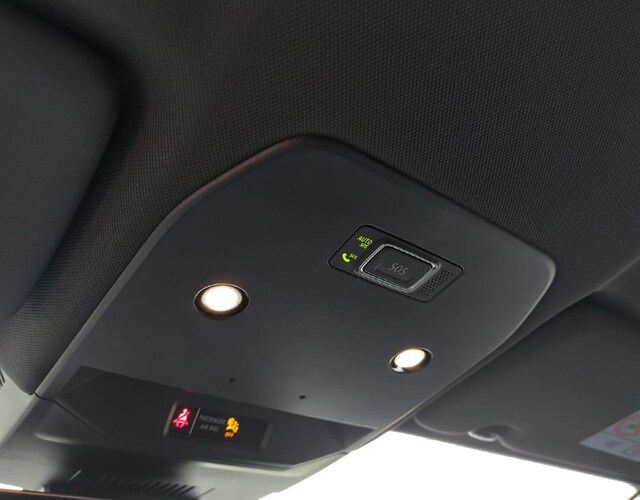 Inside  MEGANE E-TECH 100% ELÉCTRICO  carrocería gris zin