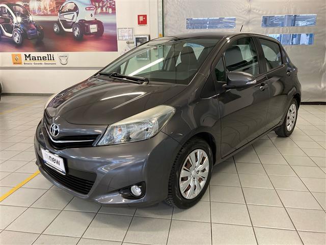 TOYOTA Yaris 00014618_VO38013022
