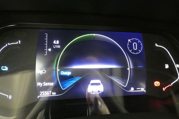 Inside Captur Híbrido  Blanco Nacarado con 