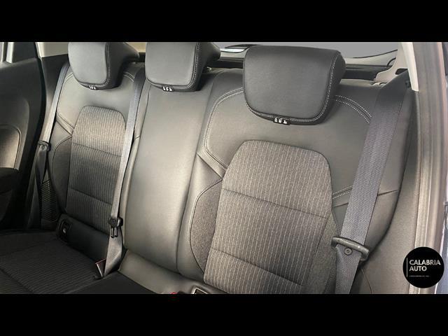 RENAULT Clio 00006138_VO38033579