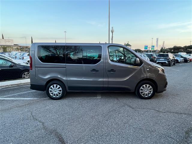 RENAULT Trafic 02641071_VO38043366