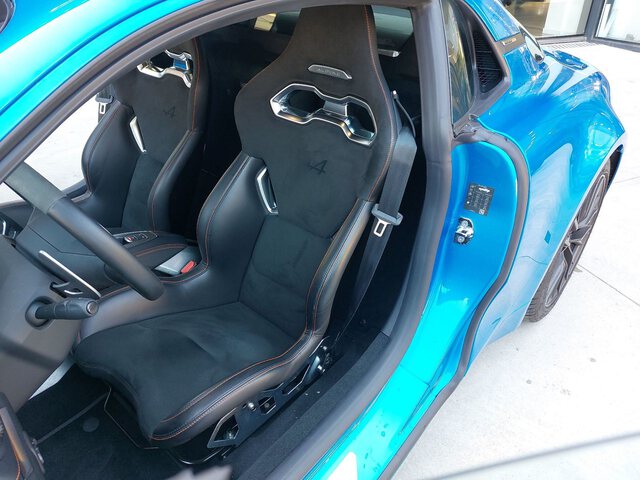 Inside A110  Azul Alpine