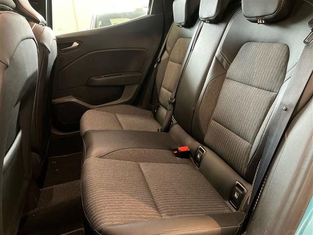RENAULT Clio 00984450_VO38023207