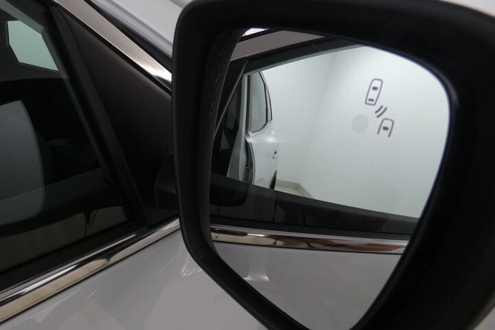 Inside Kadjar Diesel  Blanco Glaciar
