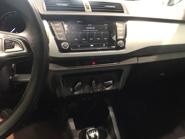 Inside Fabia  Plata Brillante