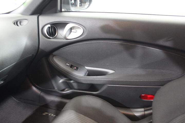 Inside 370Z  GRIS