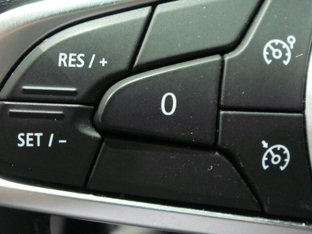 Inside Clio  NARANJA