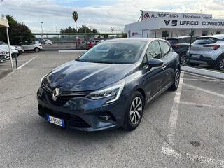 RENAULT Clio 02641721_VO38043366