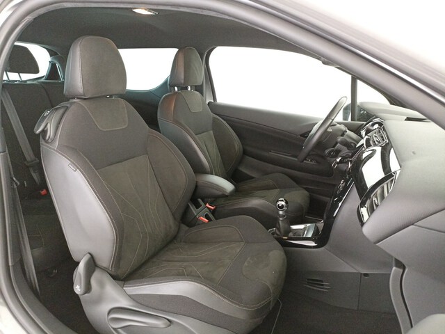Inside 3 Diesel  Gris Shark