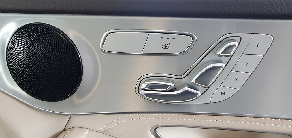 Inside Clase GLC X253 Diesel  Negro Obsidiana
