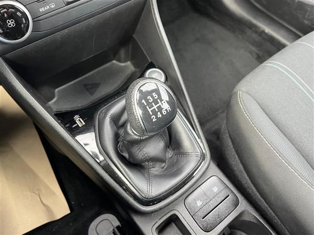 FORD Fiesta VII 2017 3p 02640971_VO38043366