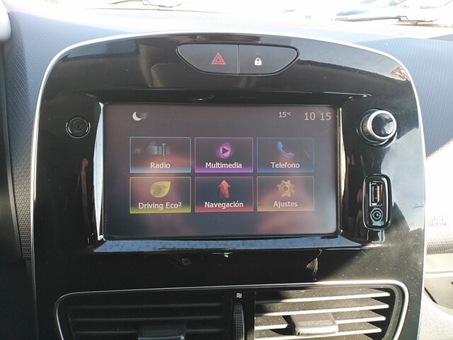 Inside Clio  Gris Titanium