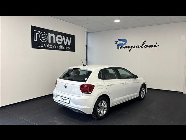 VOLKSWAGEN Polo VI 2017 03375346_VO38043894