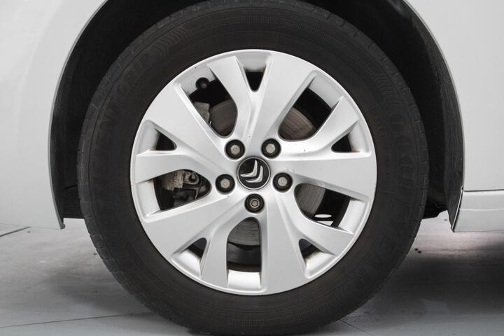 Outside C4 Grand Picasso Diesel  Blanco Banquise