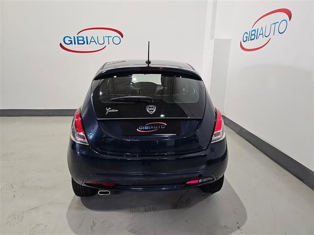 LANCIA Ypsilon 02415452_VO38013170