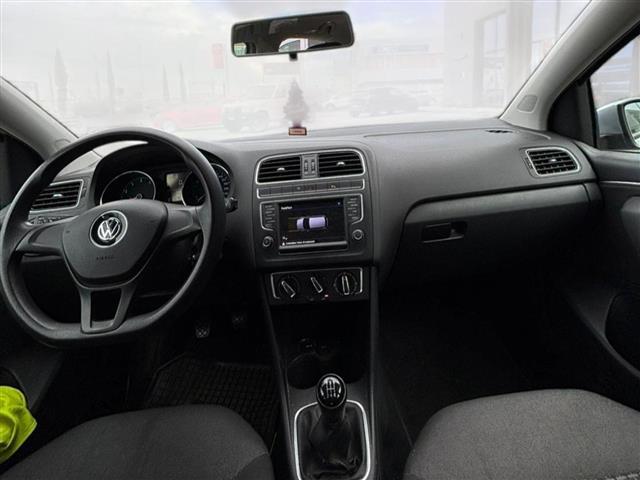 VOLKSWAGEN Polo V 2014 06194286_VO38013080