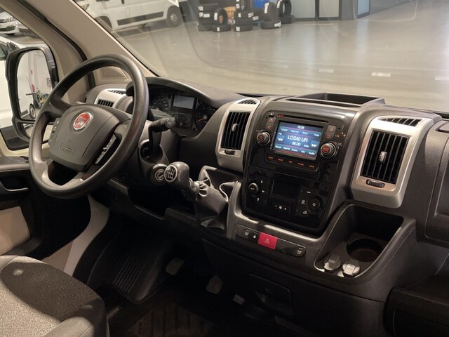 Inside Ducato Furgón Diesel  Blanco