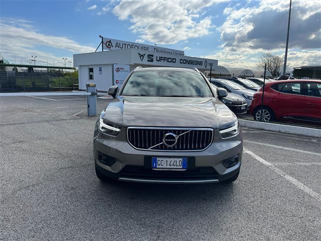 VOLVO XC40 02641181_VO38043366